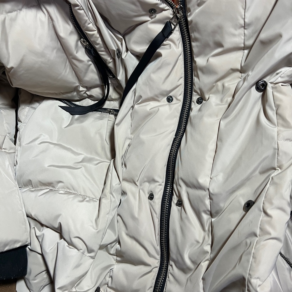 Ladies Duck Down Orolay - image 3